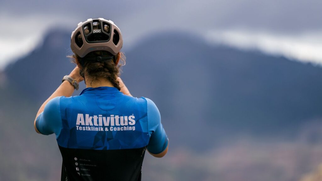 6Vjyob10 - Aktivitus